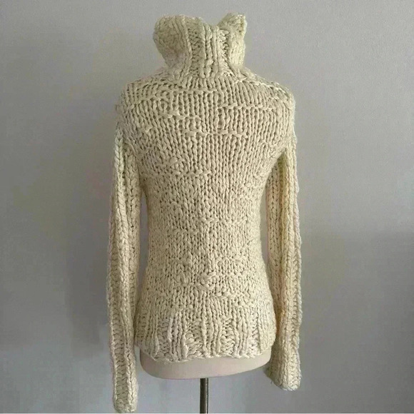 Vintage BCBGMaxazria Collection Chunky Knit Turtleneck Sweater Wool Blend M - Picture 2 of 11
